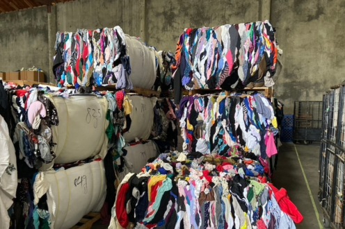 Bulk Bales of mixed clothing rags MyThriftXchange